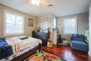 25 Chestnut St, Cumberland, RI 02864 - Photo 37