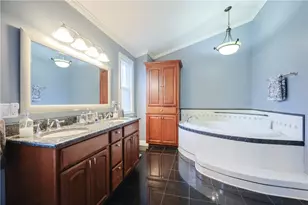 25 Chestnut St, Cumberland, RI 02864 - Photo 33