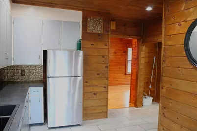 28 Elizabeth Street, Pawtucket, RI 02861 - Photo 5