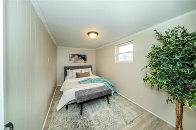 46 E Andrew Comstock Road, Warwick, RI 02886 - Photo 17