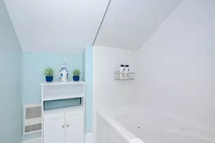 78 State St, Bristol, RI 02809 - Photo 19