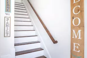 78 State St, Bristol, RI 02809 - Photo 3