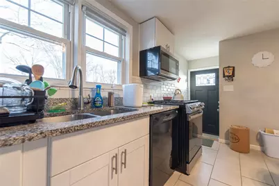 72 Hollis Avenue, Warwick, RI 02889 - Photo 13