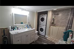 59 Division St, Woonsocket, RI 02895 - Photo 11