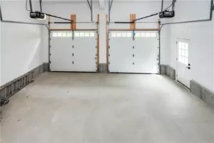 44 Saddlebrook Dr, Warwick, RI 02818 - Photo 41