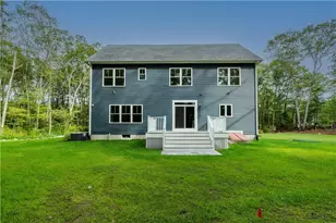 44 Saddlebrook Dr, Warwick, RI 02818 - Photo 43