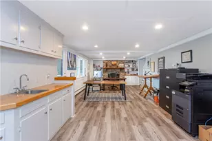 79 Peckham Ln, Middletown, RI 02842 - Photo 41