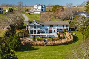 79 Peckham Ln, Middletown, RI 02842 - Photo 3