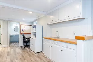 79 Peckham Ln, Middletown, RI 02842 - Photo 43