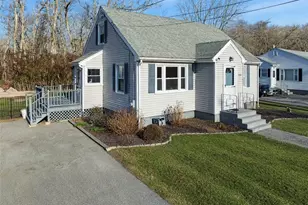214 Souza Rd, Tiverton, RI 02878 - Photo 17