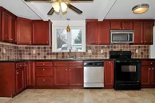 1 Hodsell St, Cranston, RI 02910 - Photo 5