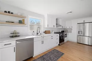 156 Bethany Ln, North Kingstown, RI 02852 - Photo 7