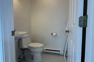 62 Memorial Blvd, Newport, RI 02840 - Photo 23