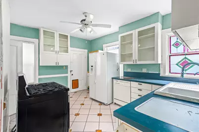 131 Lexington Avenue, Providence, RI 02907 - Photo 11