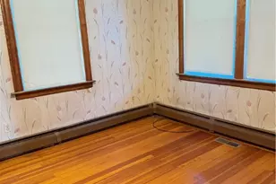 110 Burbank St, Cranston, RI 02910 - Photo 7