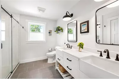 27 Massasoit Avenue, Bristol, RI 02809 - Photo 7