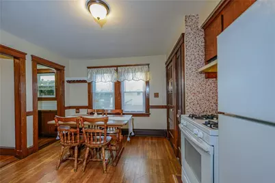 222 Peckham Avenue, Middletown, RI 02842 - Photo 11