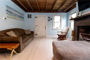 137 Bonnet Shores Rd, Narragansett, RI 02882 - Photo 9