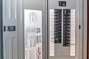 154 Camden Ave, Providence, RI 02908 - Photo 27