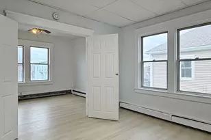 187 Sisson St, Pawtucket, RI 02860 - Photo 21