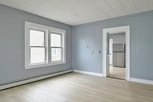 187 Sisson St, Pawtucket, RI 02860 - Photo 5