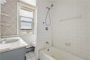 73 Wainwright St, Providence, RI 02908 - Photo 23