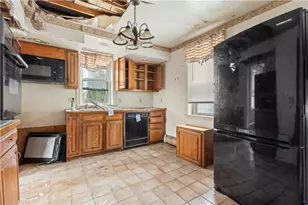 73 Wainwright St, Providence, RI 02908 - Photo 13