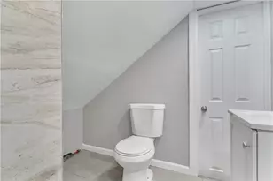 43 Jenkins St, Providence, RI 02906 - Photo 19