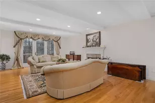 20 Bailey Blvd, East Greenwich, RI 02818 - Photo 5