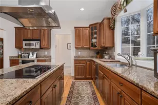 20 Bailey Blvd, East Greenwich, RI 02818 - Photo 13