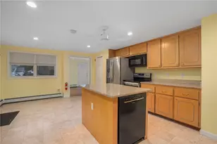 37 Ridge Rd, East Greenwich, RI 02818 - Photo 5