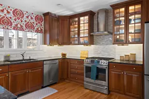 100 Ferry Landing Cir, Portsmouth, RI 02871 - Photo 7