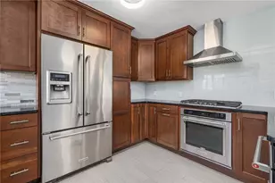 111 Arbor Dr, Providence, RI 02908 - Photo 5