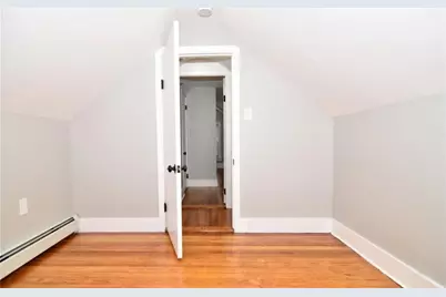 40 Linton St, Pawtucket, RI 02861 - Photo 17