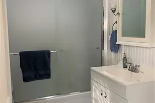 76 London Ave, Pawtucket, RI 02861 - Photo 15