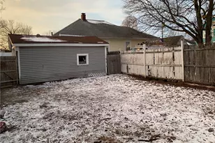 76 London Ave, Pawtucket, RI 02861 - Photo 15