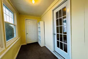 139 Ottawa Ave, Warwick, RI 02889 - Photo 29