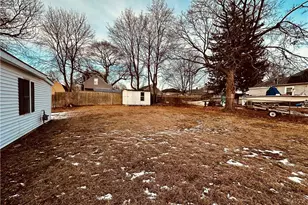 139 Ottawa Ave, Warwick, RI 02889 - Photo 9