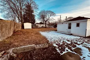 139 Ottawa Ave, Warwick, RI 02889 - Photo 31