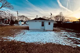 139 Ottawa Ave, Warwick, RI 02889 - Photo 33