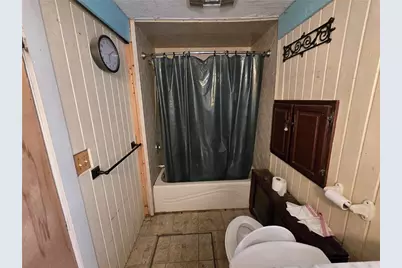 22 Oak Street, Hopkinton, RI 02804 - Photo 21