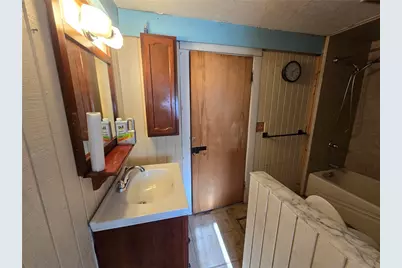 22 Oak Street, Hopkinton, RI 02804 - Photo 23