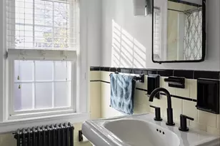 642 Pleasant Valley Pkwy, Providence, RI 02908 - Photo 23