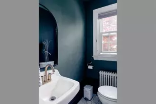 642 Pleasant Valley Pkwy, Providence, RI 02908 - Photo 15