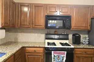 26 River Dr, Johnston, RI 02919 - Photo 9