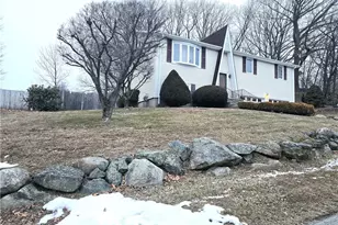 26 River Dr, Johnston, RI 02919 - Photo 3