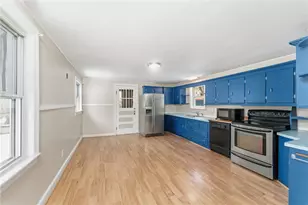 92 Rockland Ave, Woonsocket, RI 02895 - Photo 17