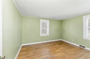 92 Rockland Ave, Woonsocket, RI 02895 - Photo 27