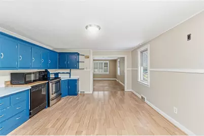 92 Rockland Avenue, Woonsocket, RI 02895 - Photo 15