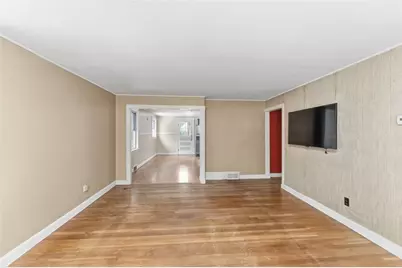 92 Rockland Avenue, Woonsocket, RI 02895 - Photo 21